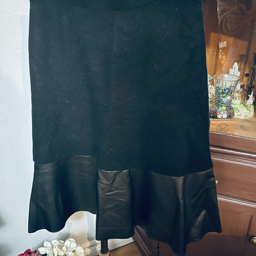Sioni Black A-Line Skirt with Leather Trim